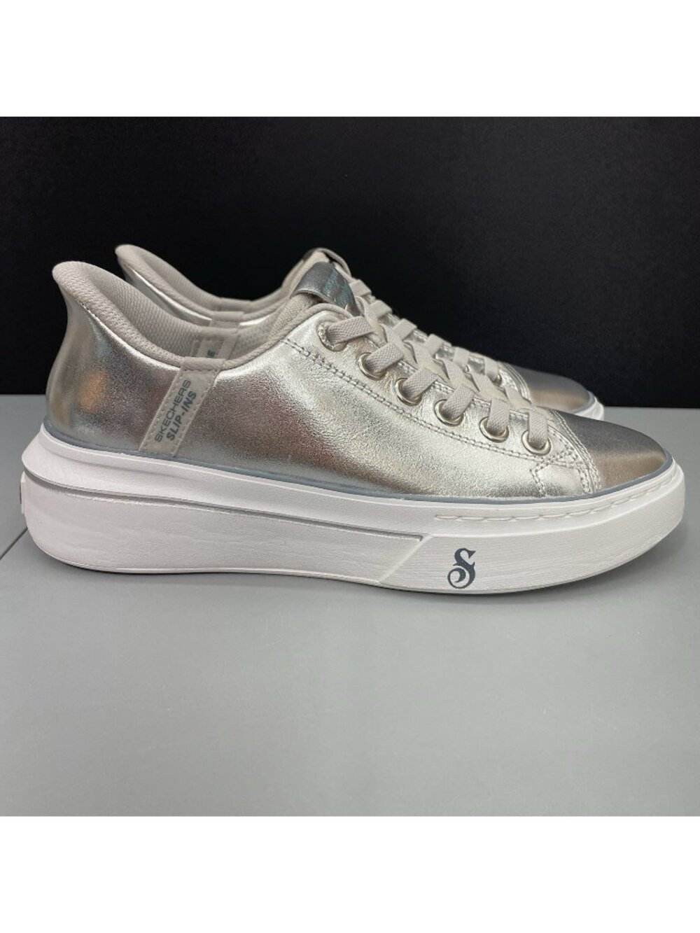 Skechers x Snoop Dogg One Hands Free Slip Ins Sneakers Metallic Silver Women 6.5